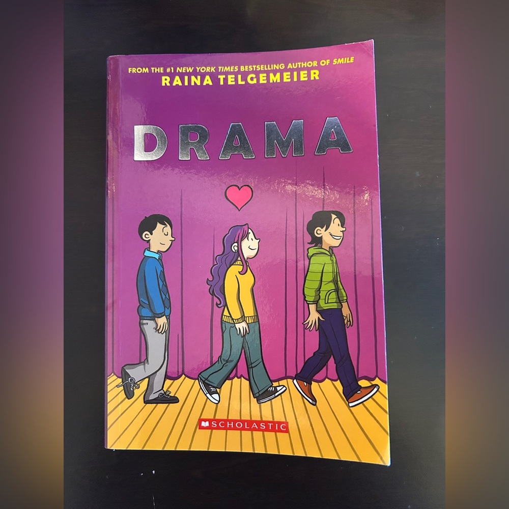 Drama By Raina Telgemeier